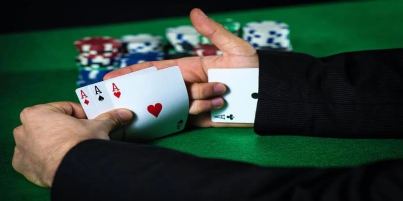 Hướng dẫn cách chơi poker bịp thủ công hay nhất